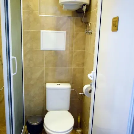 Sea Garden Apartment *